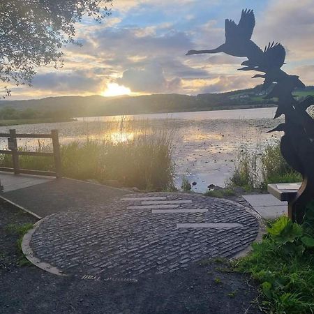 Luxury Family Beechwood Lodge With Hot Tub Lochwinnoch Exterior foto